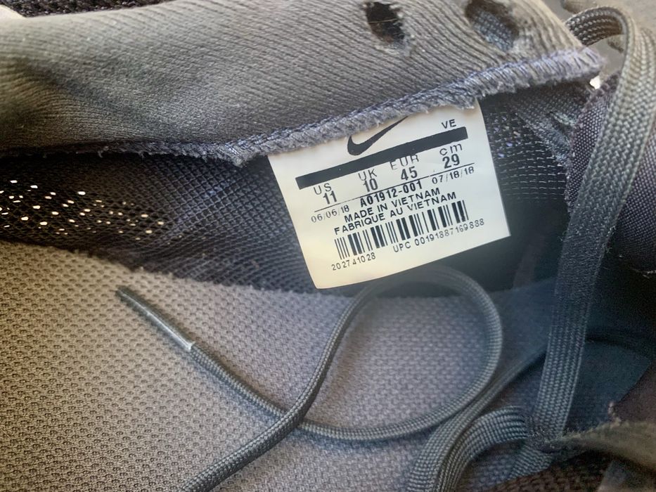 Кросівки Nike Zoom Strike 2
