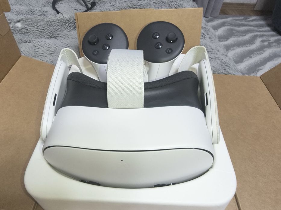 VR-гарнітуру Meta Quest 3S 256 ГБ