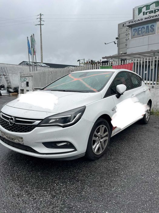 Opel Astra K 2018 para peças