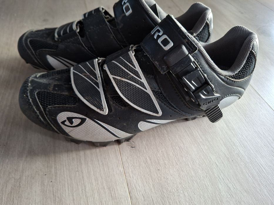 Buty rowerowe GIRO m. Manta z blokami r. 37,5