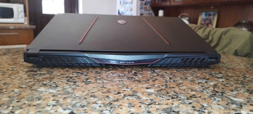 Portátil MSI GE75 Raider 8RF – i7 / 16GB / 8GB GPU / 1.3TB