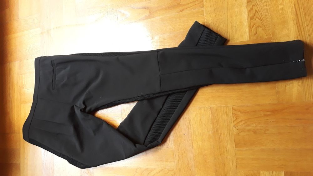 Czarne ciepłe legginsy joggersy ZARA, XS