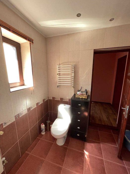 Продаж будинку та ділянки в смт. Івано Франкове