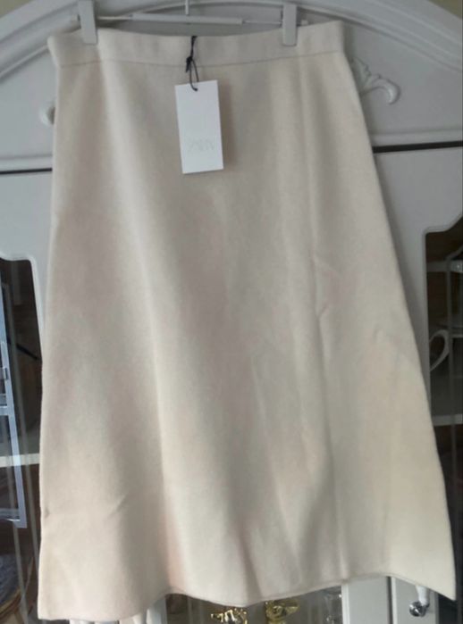 Komplet z wełną/sweter i spódnica/Zara/L