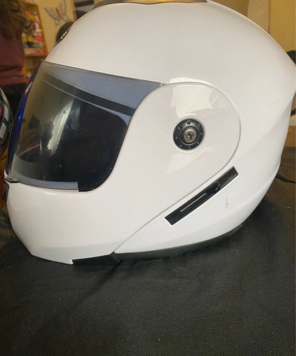 Capacete de mota branco