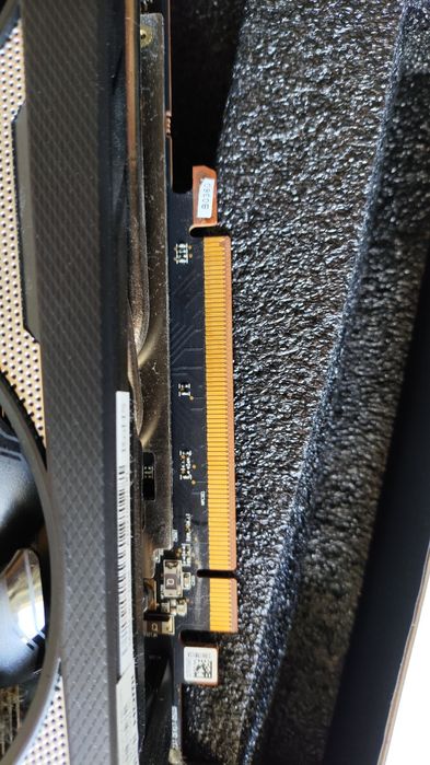 AMD Radeon RX 5700 XT