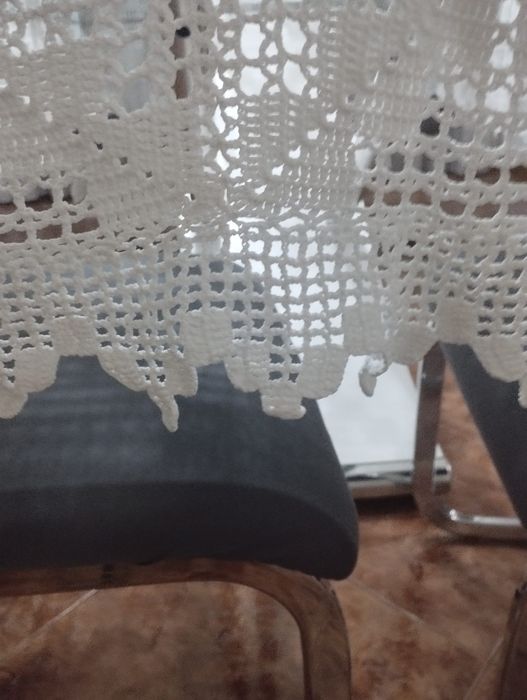 Toalha de mesa de crochê