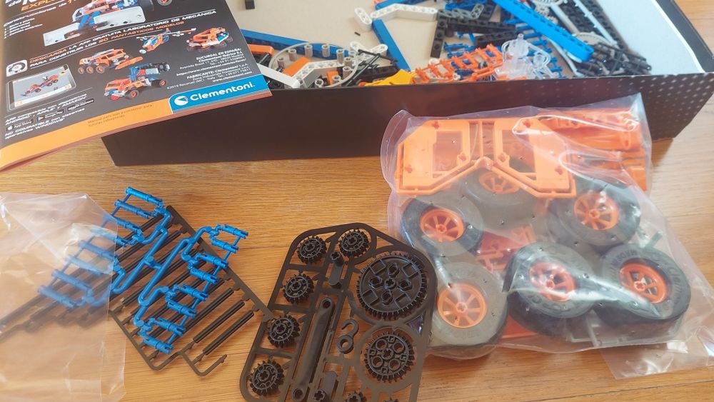 Clementoni-Laboratório de Mecânica - Veículos da Neve (8+)