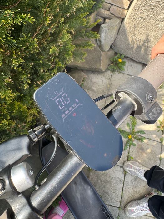 Електросамокат YooBee MK041