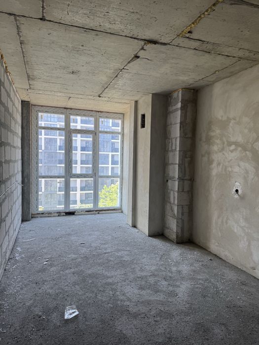 Продам велику 1 кімн новобудову, вул. Руська