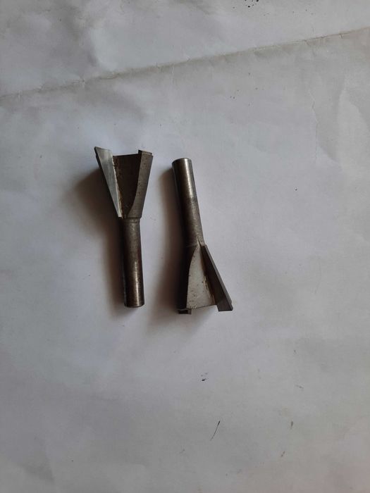 Штангенциркуль электронный  Фреза по дереву60х8х20мм