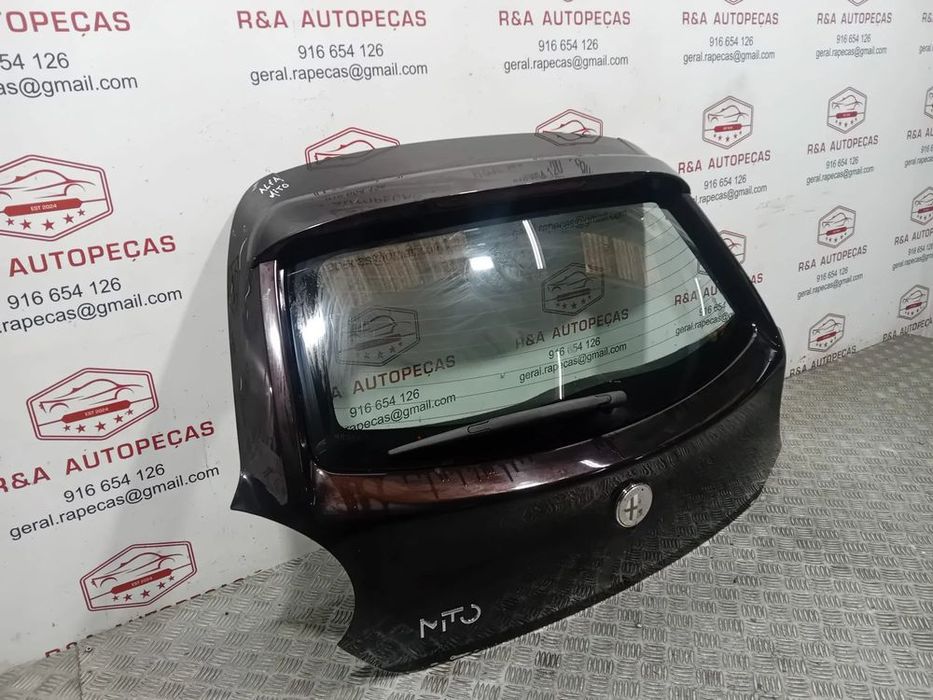 Tampa Porta de Mala Alfa Romeo Mito Com Spoiler Original