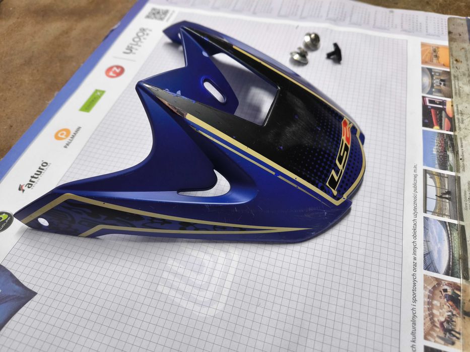 Daszek kasku enduro LS2 plus śrubki