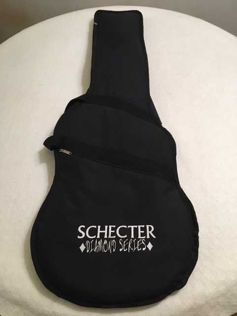 Estojo para guitarra eléctrica Shecter em estado novo