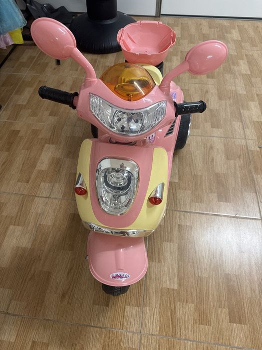 Triciclo eletrico usado