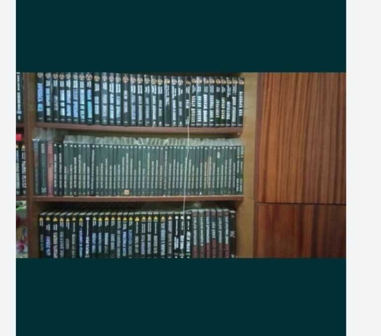 Залишки колекції книг сталкер