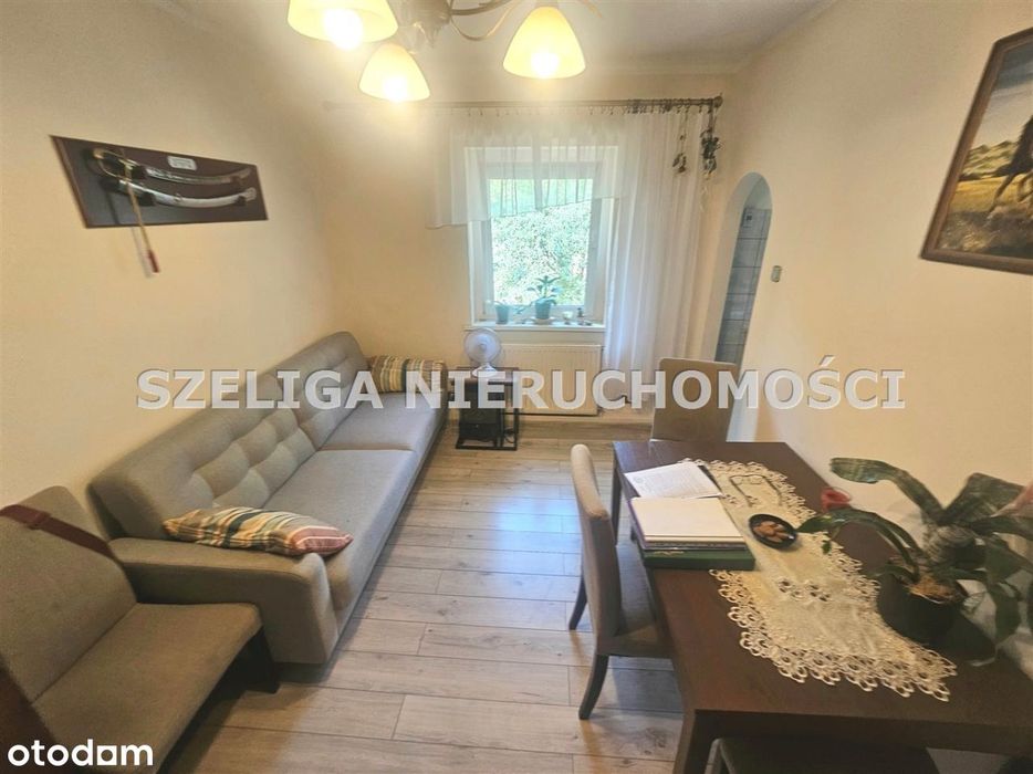 Okolice Ul. Brzozowej, Ogródek, Garaż