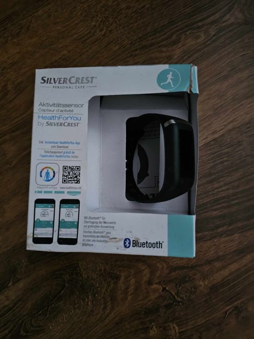 Zegarek z Czujnikom aktywności z "Silver Crest"

20