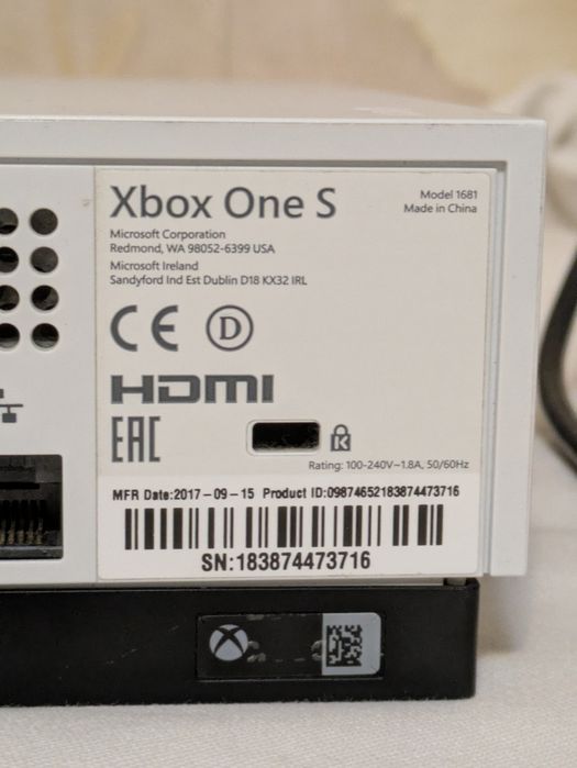 Продам Xbox One S Терміново