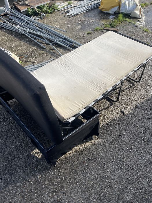 Cama preta desdobravel