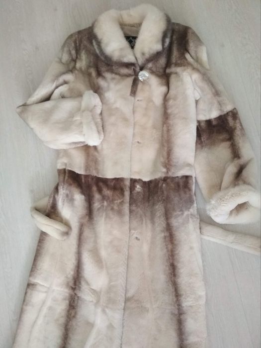 Шуба из стриженого бобра с норковым воротником