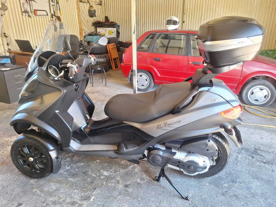 Piaggio MP3 500 LT. Exclusive em Ótimo estado geral de Novembro de 2012
