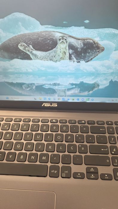Portátil ASUS 15.6" - intel i3 12gb 256gb W11 home c/ NOVO