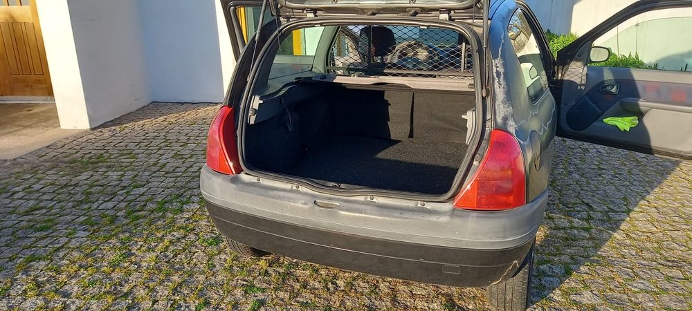 Renault Clio II 1.9 Diesel ano 2000