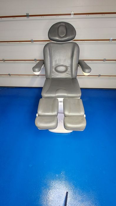 Elektryczne łóżko zabiegowe Kazaro