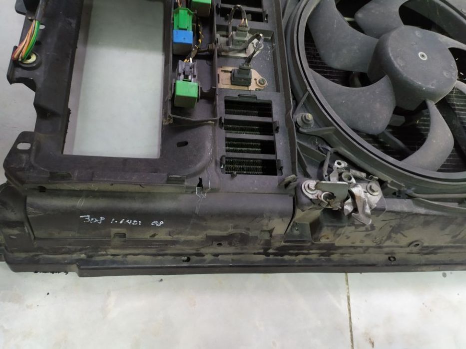 FRENTE EM FIBRA COM TERMOVENTILADOR E RADIADOR AC PEUGEOT 307 308