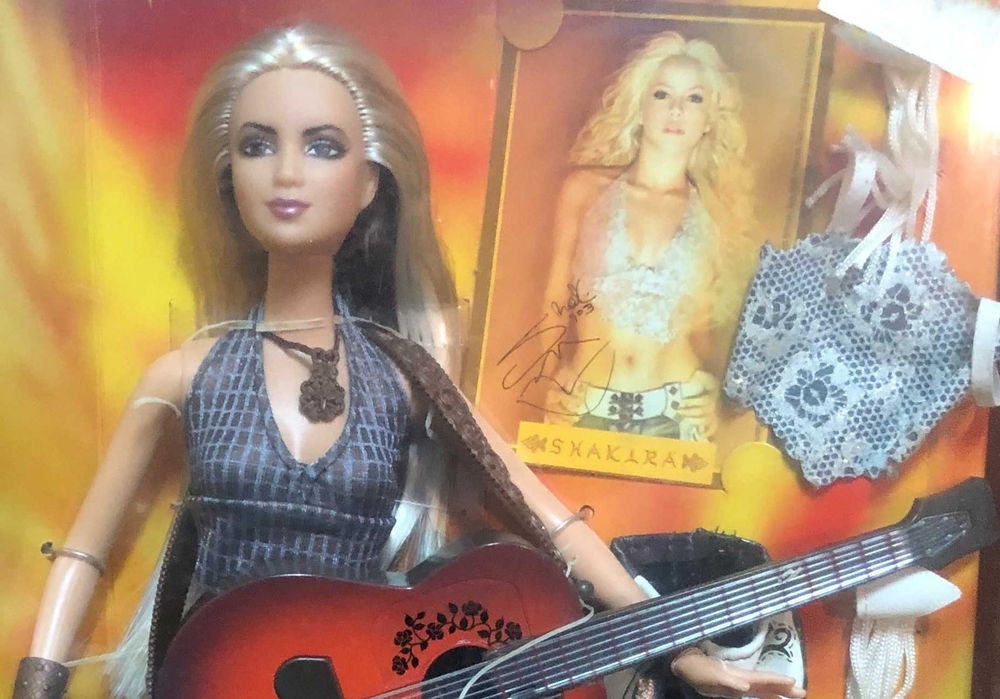 Shakira Whenever, Wherever da Mattel