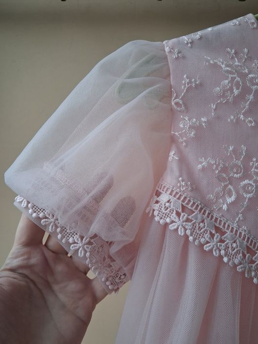 Святкова випускна сукня на 6 р.