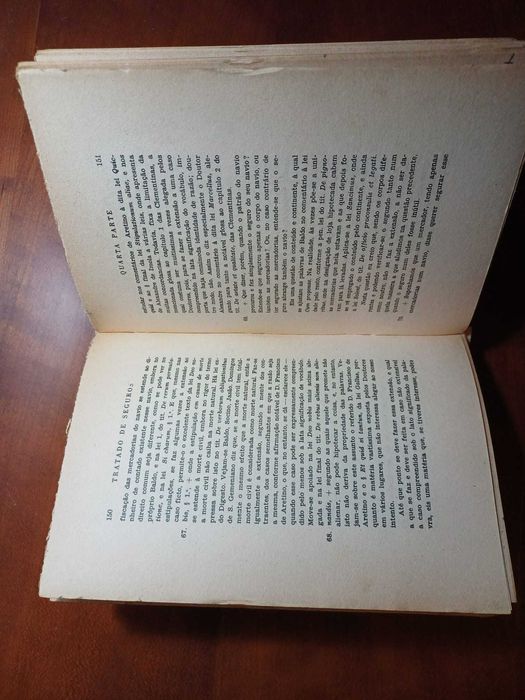 Livro de Direito antigo (Fac-simile)