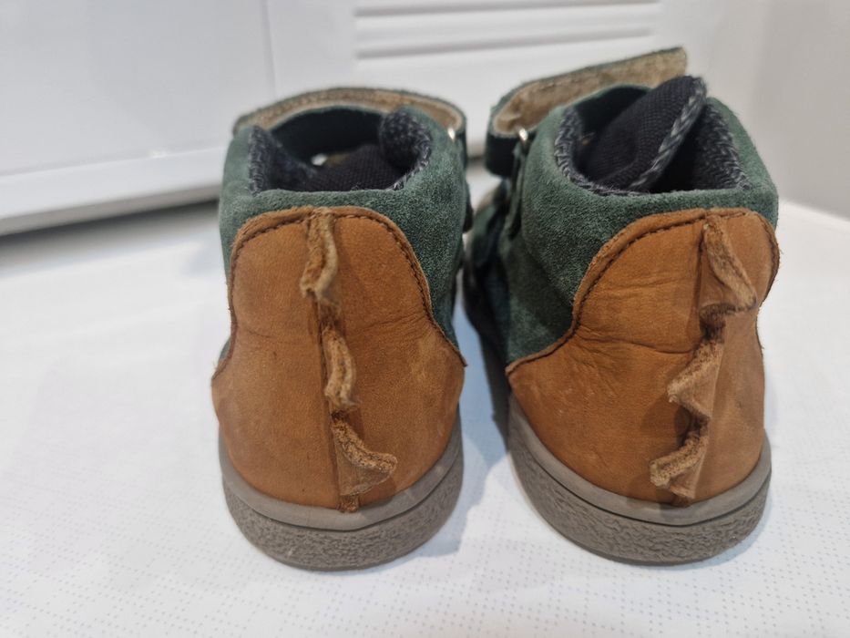 Emel barefoot 24 jesienne buty z membraną