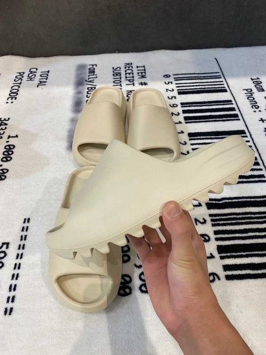 adidas_Yeezy_Slide_Bone  r. 37