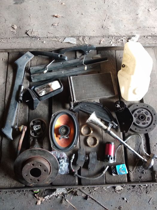 Запчасти на ваз 2109 бу