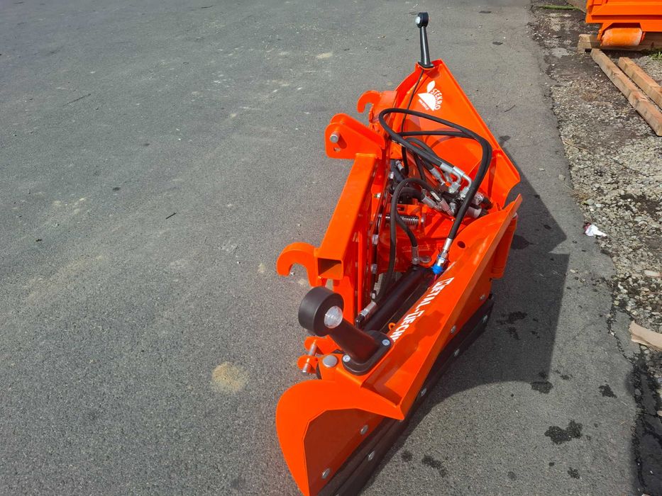 Pług śnieżny strzałkowy VARIO Mini 1,5 m Metal-Technik z amortyzacją