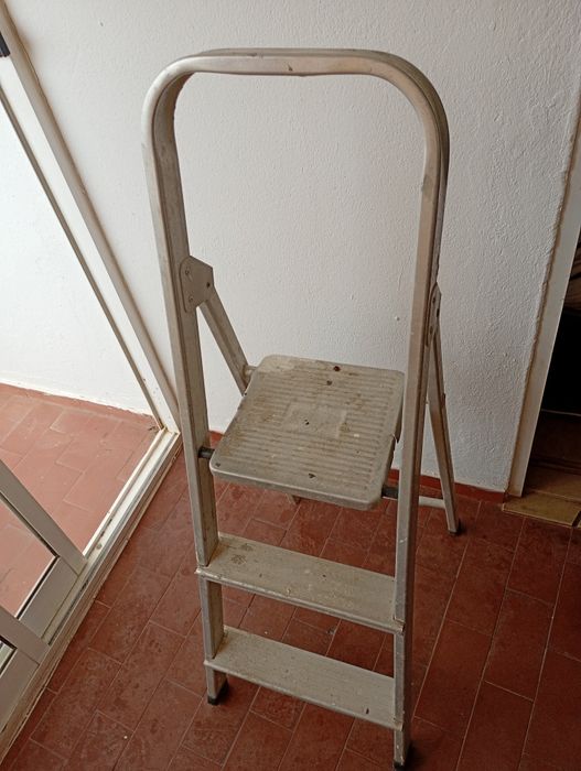 Escadote em Alumínio