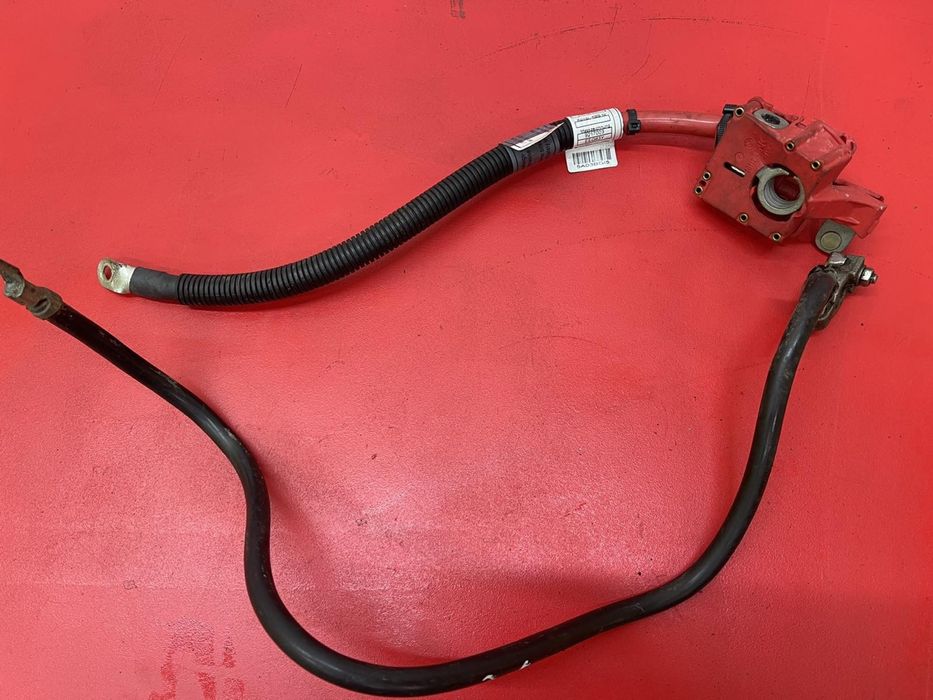 Плюсовая клемма BMW X5 E53 E70 F15 плюсова клема БМВ X5 E53 E70 Ф25