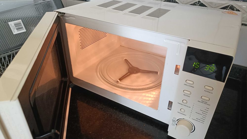 Micro-ondas com Grill