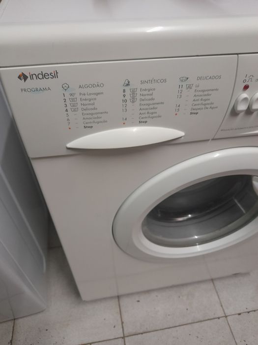 (Vendida)Maquina lavar roupa indesit  5a6kg