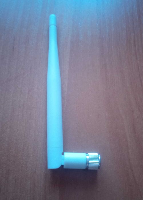 Antena Internetowa Wi-Fi 2.4Ghz do Routera wkręcana RP-SMA biała