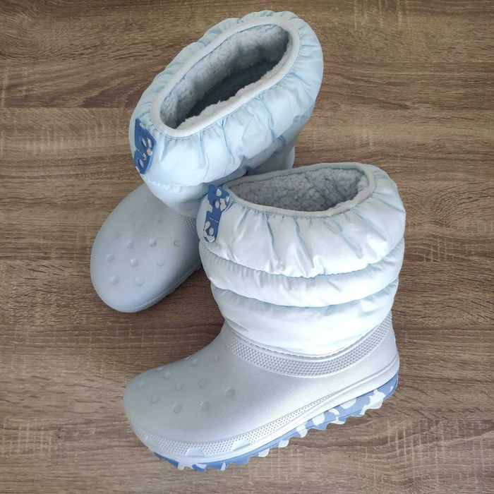 Зимові чоботи Crocs модель Classic Neo Puff C12, J1, 2