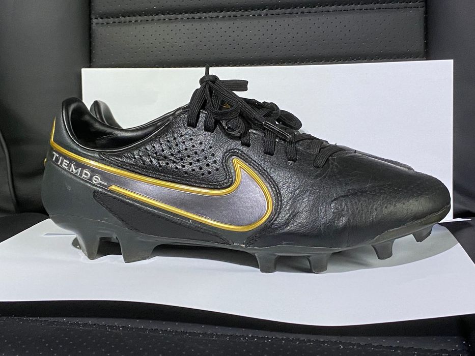 Nike Tiempo 39 (24,5cm) buty piłkarskie korki