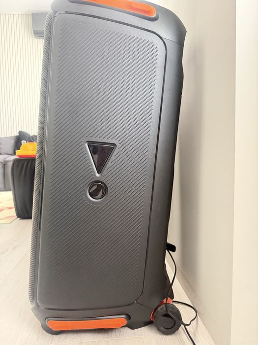 Акустична система JBL PartyBox 710
