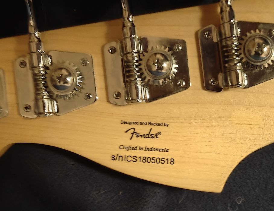 Squier Affinity PJ Olympic white