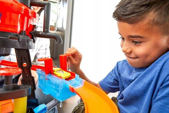 Трек Хот Вілс Вибух кольорів Водонапірна вежа Hot Wheels City FTB67