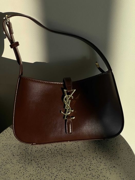 Сумка женская на плечо Yves Saint-Laurent Le 5 à 7 клатч черный Лоран