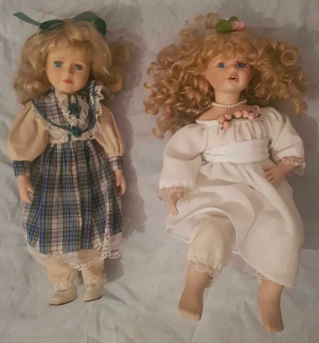 Bonecas Atigas em Porcelana