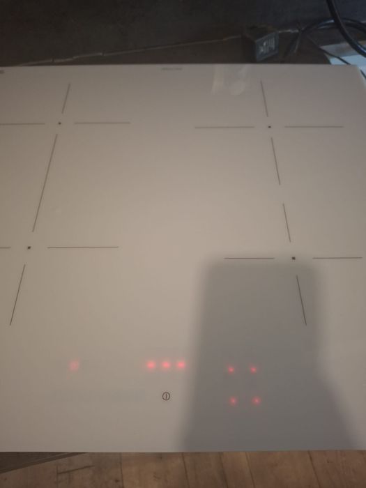 Płyta indukcyjna Ikea BEJUBLAD Biała | Poznań